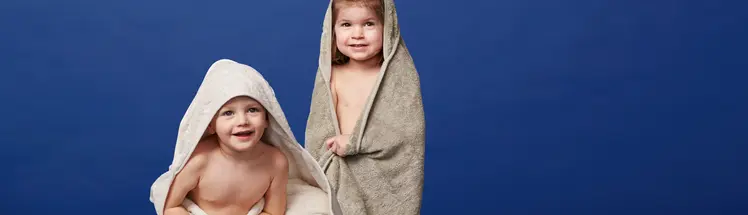 Badeslag, morgenkåber & håndklæder Sale