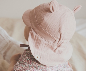 Find solhatte til børn hos BabySam