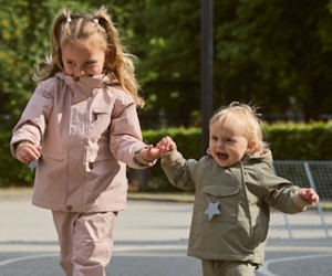 Find overtøj til børn hos BabySam