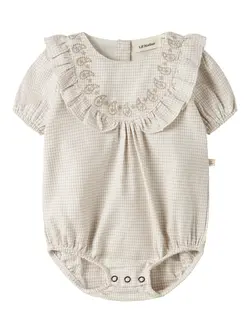 Lil' Atelier Romper Coconut Milk Med Broderi Og Flæser - Str. 1.5y 86cm