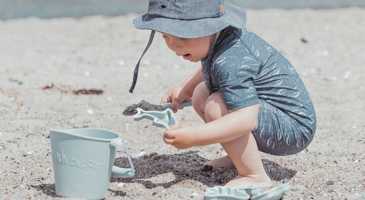 Baby og børn på stranden